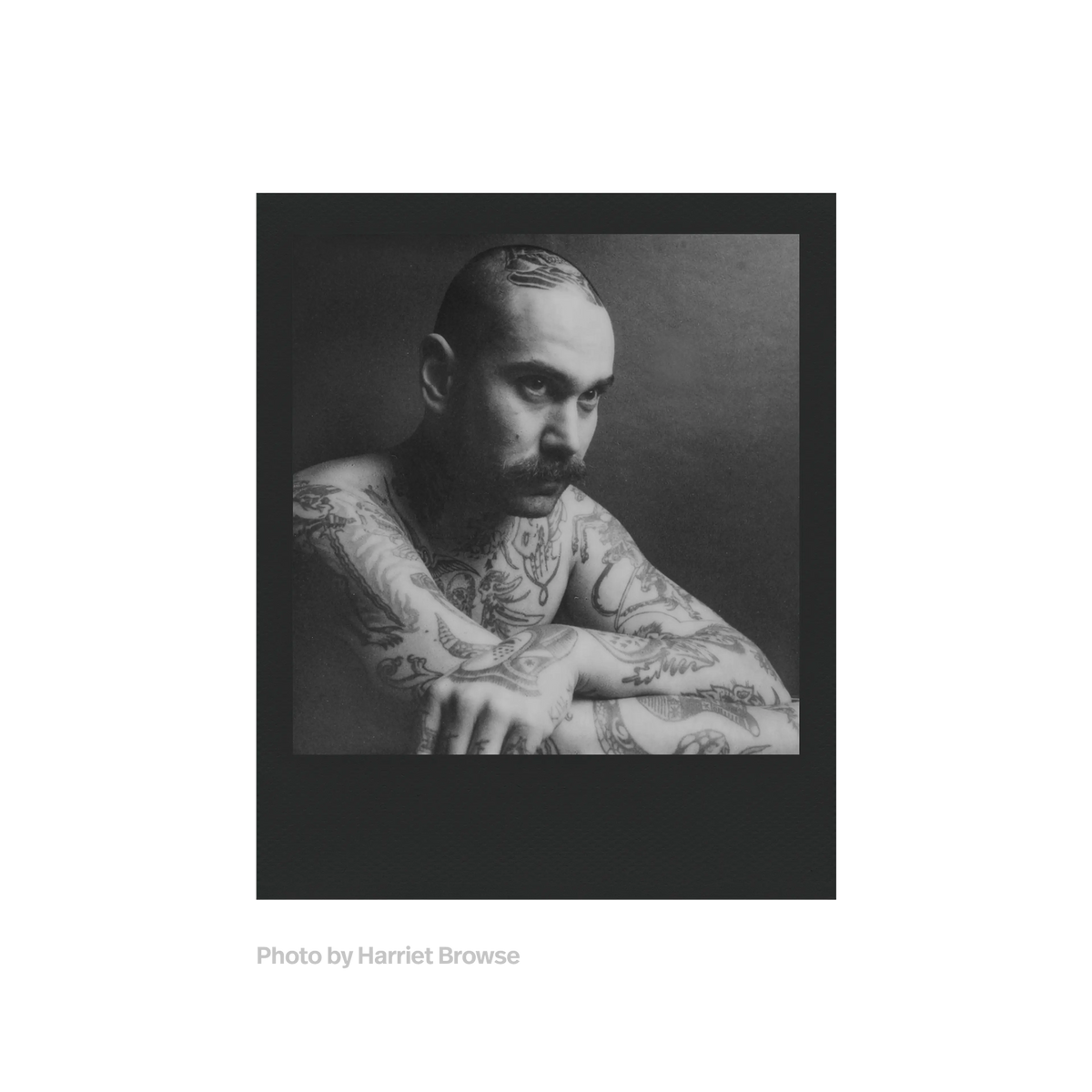 Polaroid B&W 600 Film – Monochrome Frames – product view 2